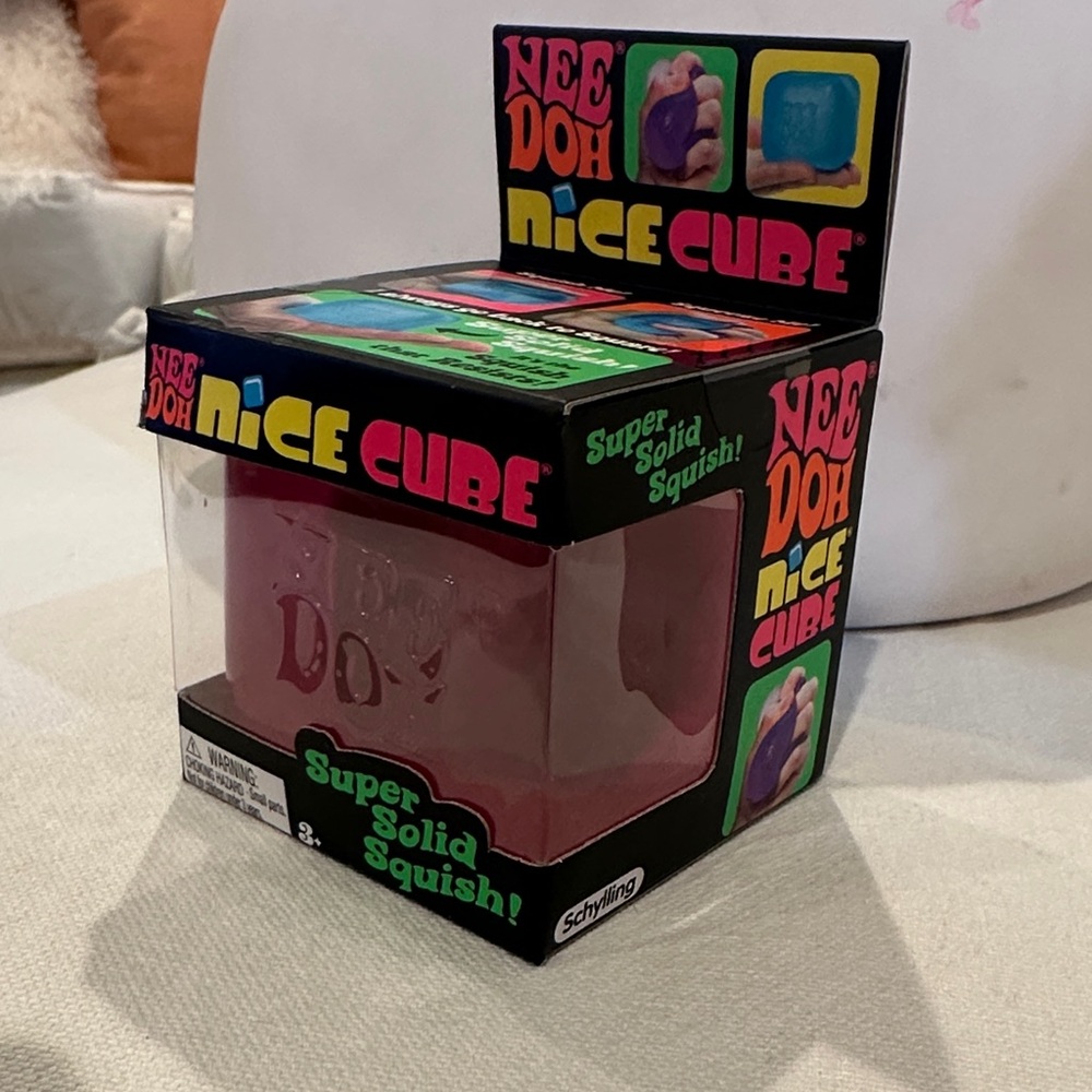 🐣 NeeDoh Nice Cube Super Solid Squish - Pink - same day 🚀 - Picture 9 of 13
